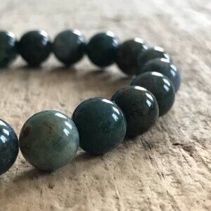 Forest Green Moss Agate Gemstone Bracelet - 10mm Beads